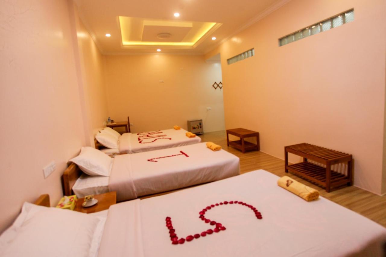 Five One Star Hotel Nyaung Shwe Buitenkant foto